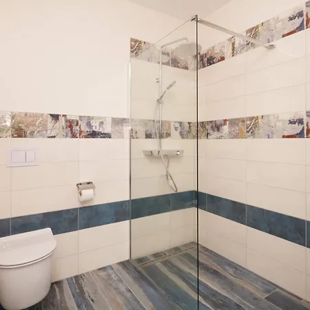 Luxury Eligo With Private Pool And Sea View * Premantura