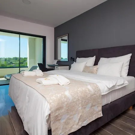 Luxury Eligo With Private Pool And Sea View *