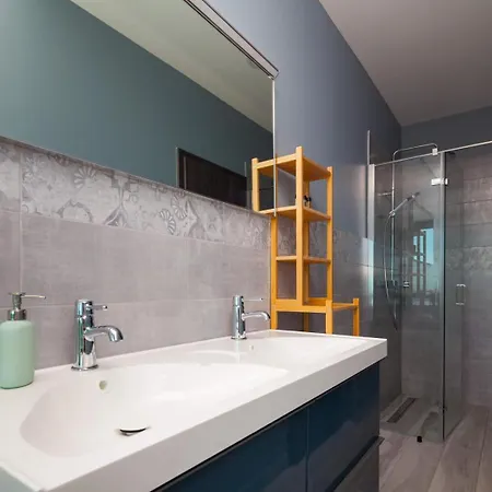 Luxury Eligo With Private Pool And Sea View * Premantura