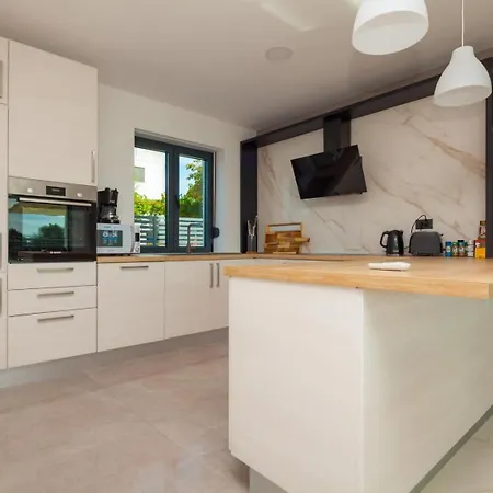 Luxury Eligo With Private Pool And Sea View Villa *