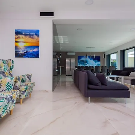Luxury Eligo With Private Pool And Sea View Villa *