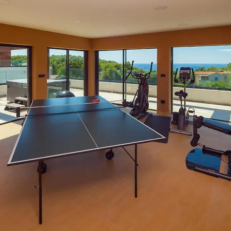 Luxury Eligo With Private Pool And Sea View Villa Premantura